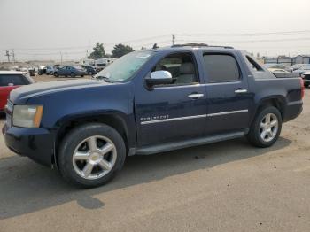  Salvage Chevrolet Avalanche