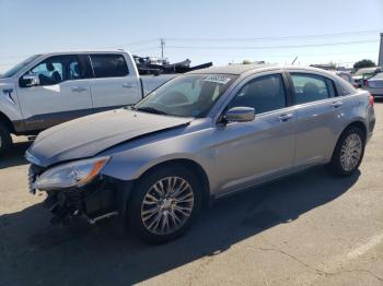  Salvage Chrysler 200