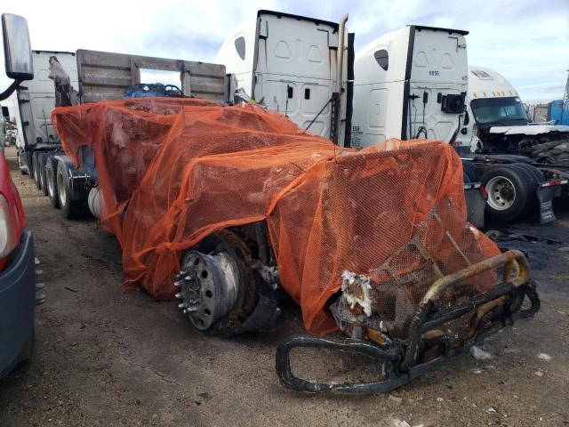  Salvage Peterbilt 579