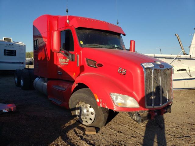  Salvage Peterbilt 579