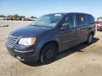  Salvage Chrysler Minivan