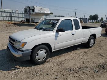  Salvage Toyota Tacoma