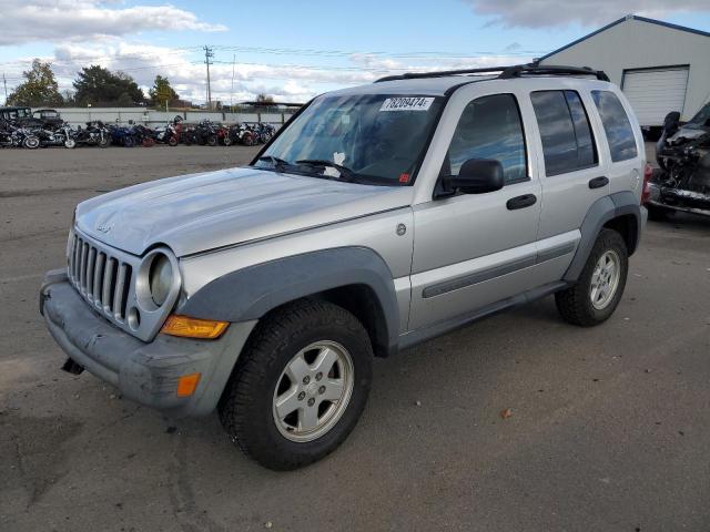  Salvage Jeep Liberty