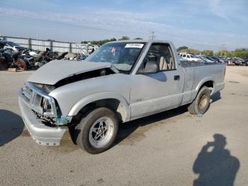  Salvage Chevrolet S-10