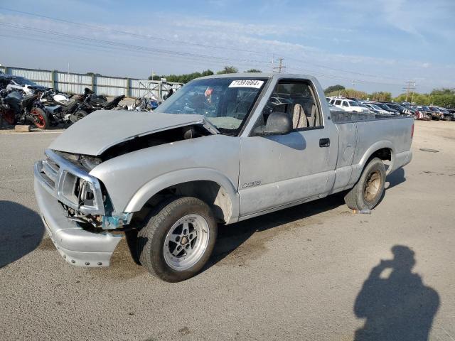  Salvage Chevrolet S-10