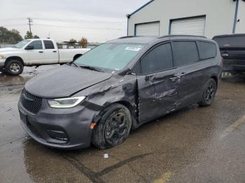  Salvage Chrysler Pacifica