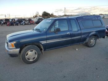  Salvage Toyota Pickup