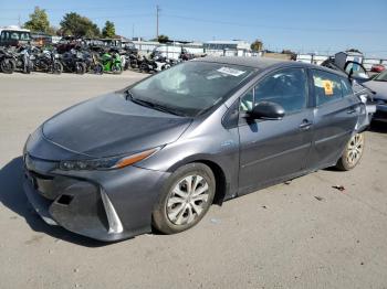  Salvage Toyota Prius