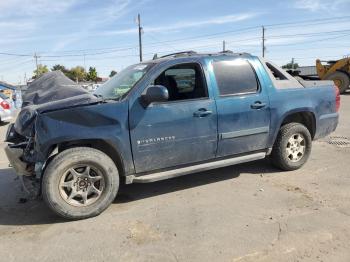  Salvage Chevrolet Avalanche