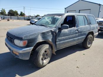  Salvage Nissan Pathfinder