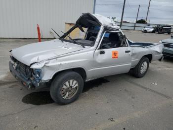  Salvage Toyota Pickup