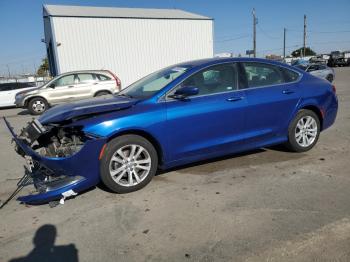  Salvage Chrysler 200