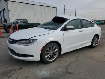  Salvage Chrysler 200