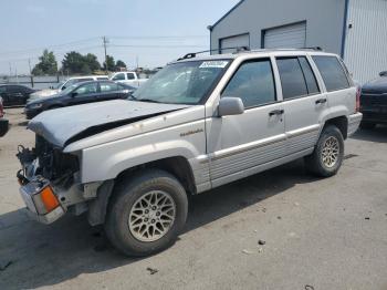  Salvage Jeep Grand Cherokee