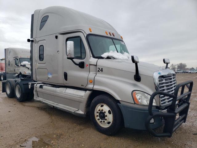  Salvage Freightliner Cascadia 1