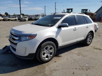  Salvage Ford Edge