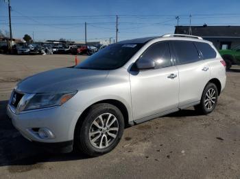  Salvage Nissan Pathfinder