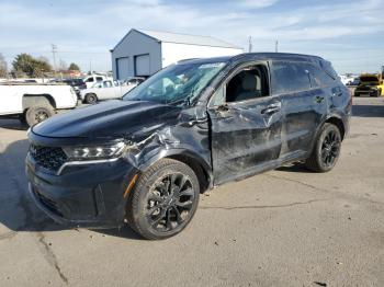  Salvage Kia Sorento