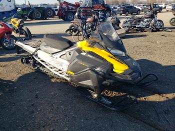  Salvage Bmbr Snowmobile