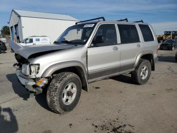  Salvage Isuzu Trooper