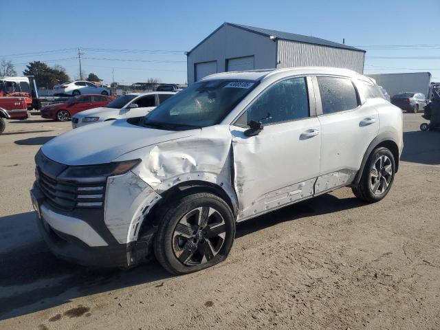  Salvage Nissan Kicks