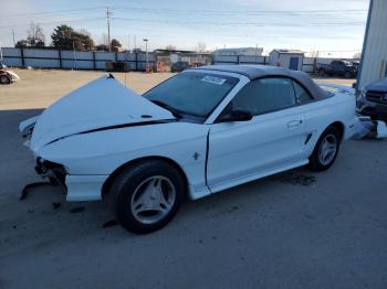  Salvage Ford Mustang