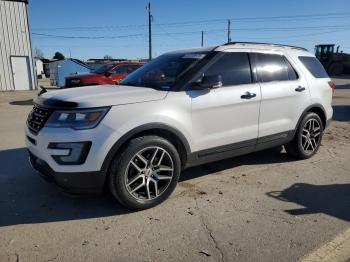  Salvage Ford Explorer