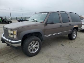  Salvage GMC Suburban