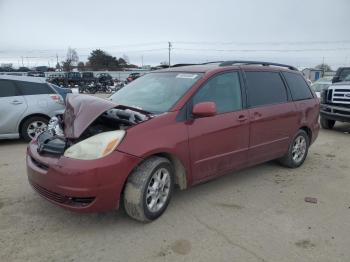  Salvage Toyota Sienna