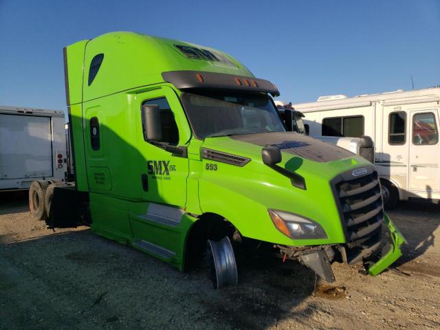  Salvage Freightliner Cascadia 1