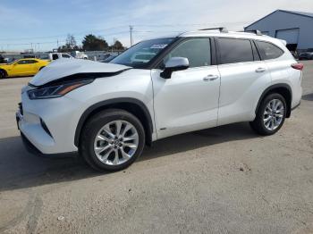  Salvage Toyota Highlander