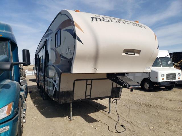  Salvage Moun 5th Wheel