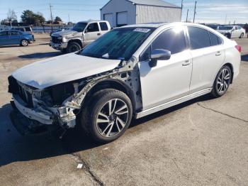  Salvage Subaru Legacy
