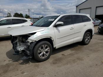  Salvage Toyota Highlander