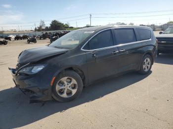  Salvage Chrysler Pacifica