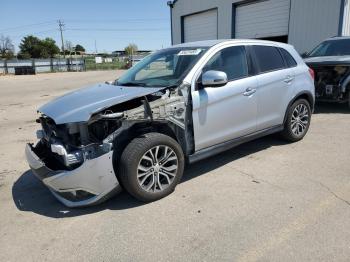  Salvage Mitsubishi Outlander