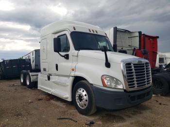  Salvage Freightliner Cascadia