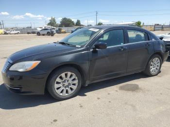  Salvage Chrysler 200