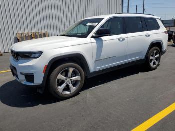  Salvage Jeep Grand Cherokee