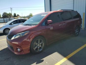  Salvage Toyota Sienna