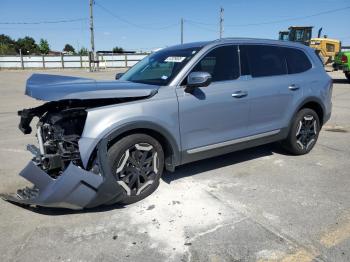  Salvage Kia Telluride