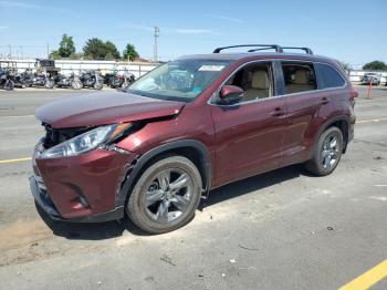  Salvage Toyota Highlander