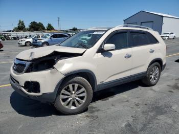  Salvage Kia Sorento