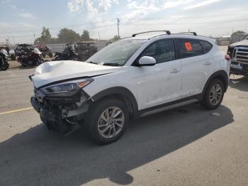  Salvage Hyundai TUCSON