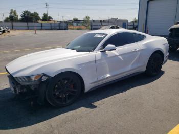  Salvage Ford Mustang