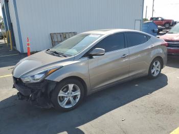  Salvage Hyundai ELANTRA
