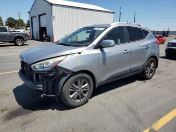  Salvage Hyundai TUCSON