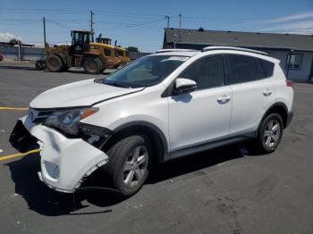  Salvage Toyota RAV4