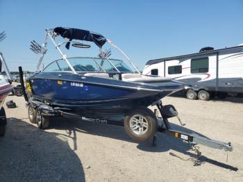  Salvage Mastercraft Boat