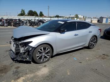  Salvage Nissan Maxima